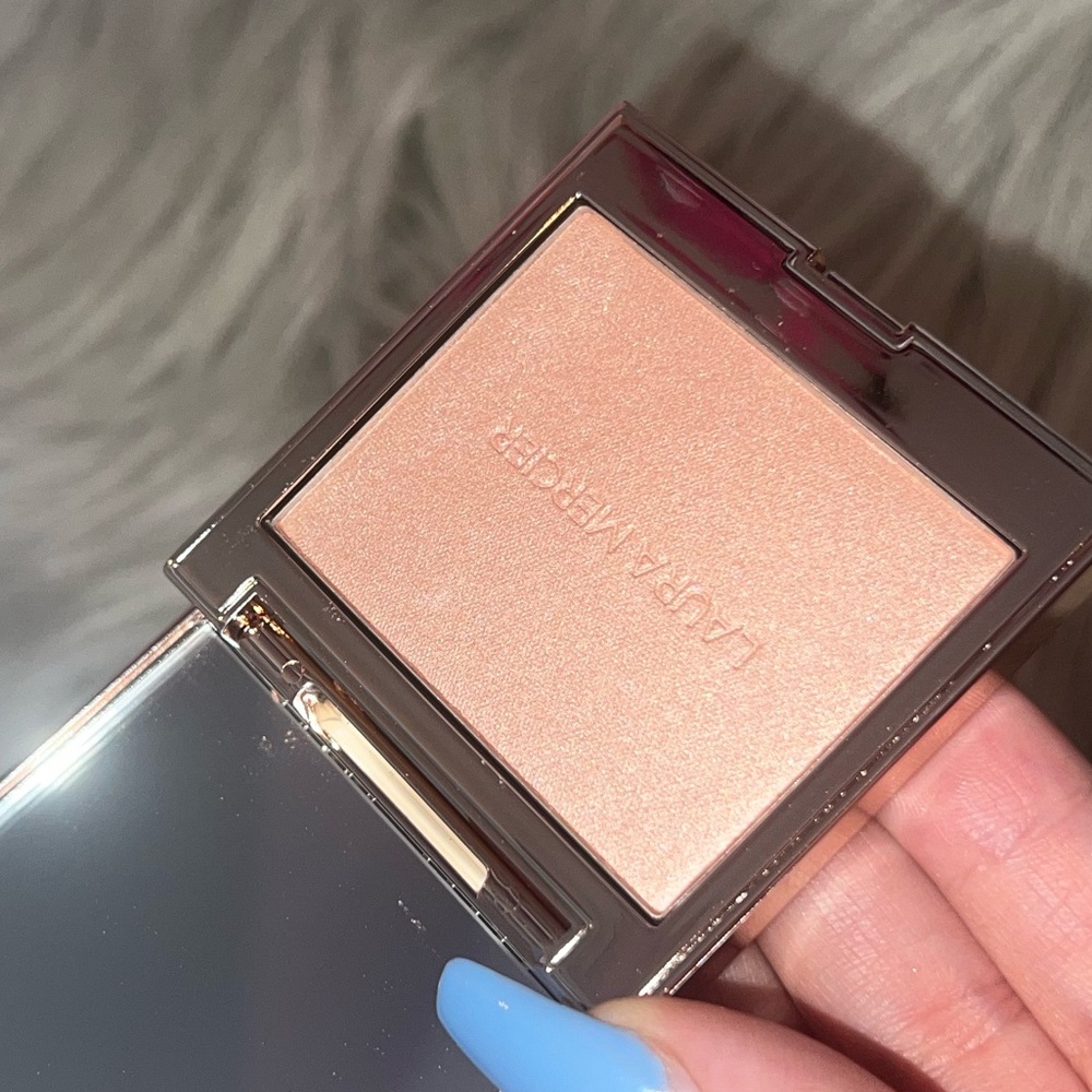 Laura Mercier illuminator